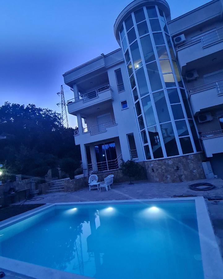 Kopernikus Apartments Ulcinj Bagian luar foto