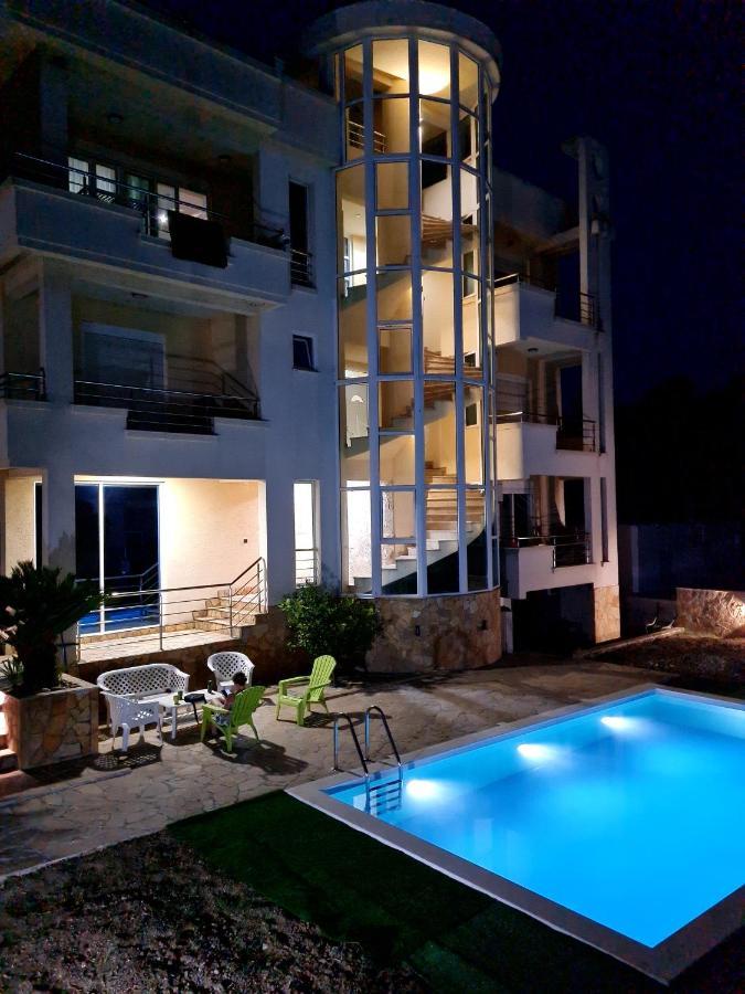 Kopernikus Apartments Ulcinj Bagian luar foto