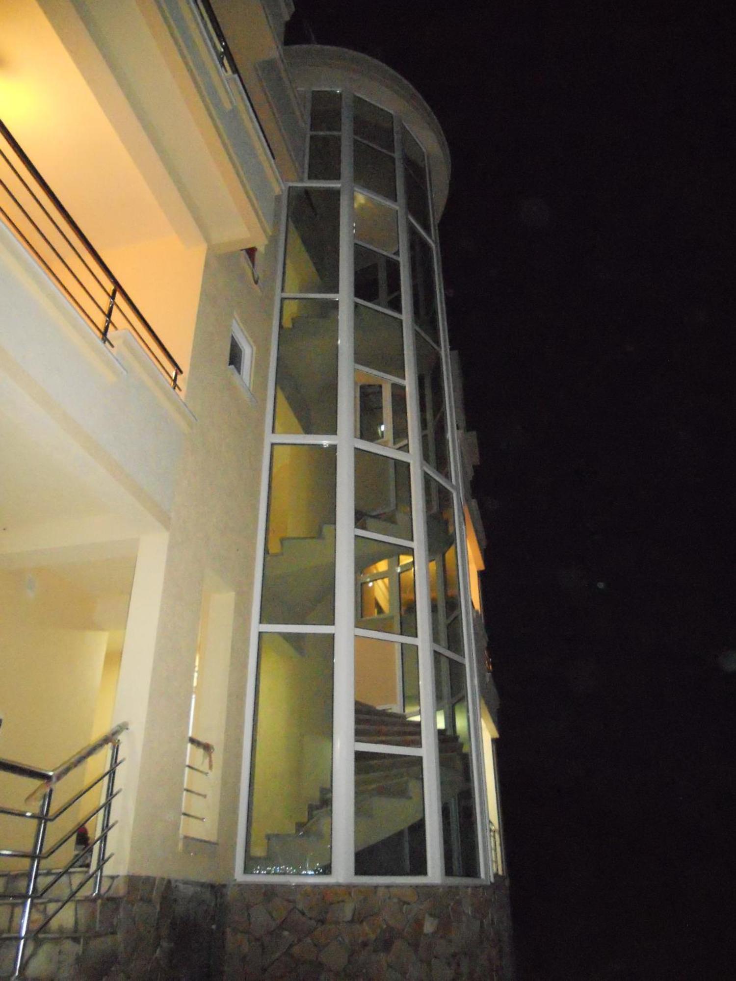 Kopernikus Apartments Ulcinj Bagian luar foto