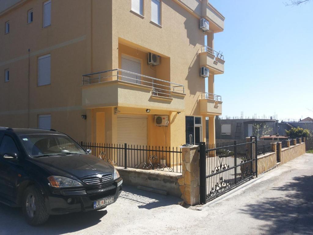 Kopernikus Apartments Ulcinj Bagian luar foto